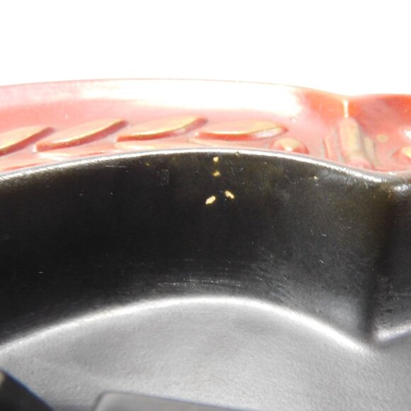 Vintage 1970s USA Mid Century Heager Red AshTray Wheat Leaf Baroque Crest 1068 - Picture 6 of 10